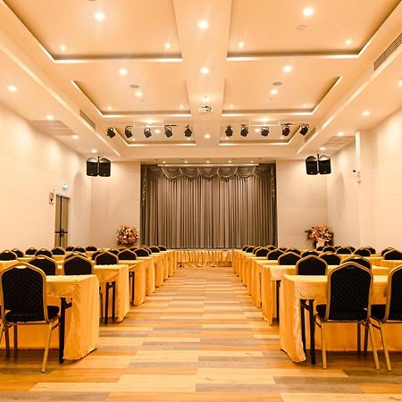 Tour De Phuket Hotel - Sha Plus Thalang Esterno foto